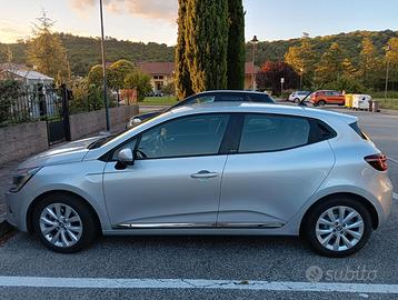 RENAULT CLIO IBRIDA 2021