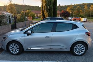 RENAULT CLIO IBRIDA 2021