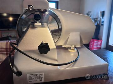 Affettatrice acciaio inox