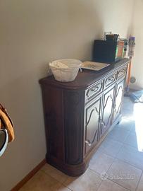Credenza in legno massello stile classico