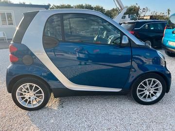 Smart ForTwo 1000 52 kW coupé limited one