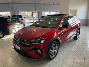 Volkswagen Taigo 1.0 TSI 115 CV DSG R-Line Fari Ma