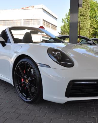 Porsche 911 3.0 Carrera Cabrio 4S 992
