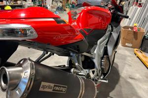 Aprilia RSV 1000 - 2006