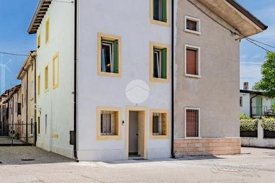 2 LOCALI A POVEGLIANO VERONESE