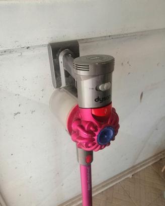 dyson v8