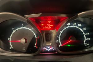 Ford fiesta 1.6 titanium anno 2009