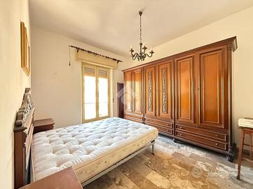 2 LOCALI A REGGIO DI CALABRIA