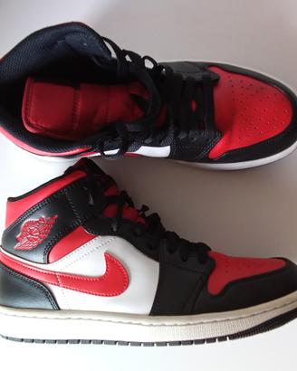 Air Jordan 1 Mid taglia 42,5 EUR/US 9/UK 8  cm 27 