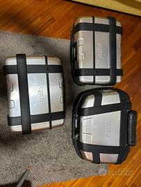 Tris Valige Givi Trekker