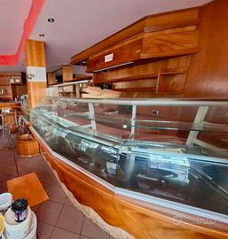 Arredamento per bar e pasticceria