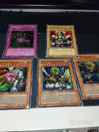 Lotto carte rare Yu-Gi-Oh!