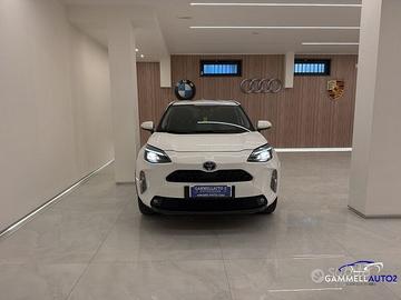 Toyota Yaris Cross TOYOTA YARIS CROSS 1.5H E-...