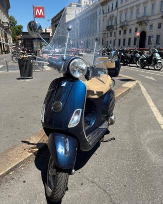 Piaggio Vespa 150 LX - 2011