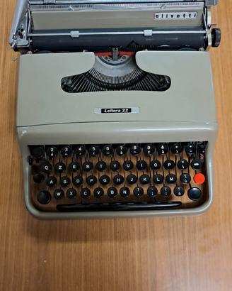 Olivetti lettera 22
