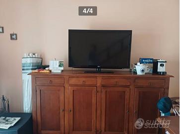 Madia e tavolo arte povera in buone condizioni