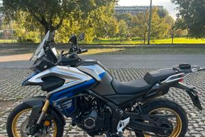 Voge valico 525 dsx 8000 km maggio 2024