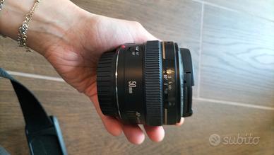 obiettivo Canon EF 50mm f/1.4 USM. 

