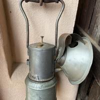 Lume antico portatile da ferroviere