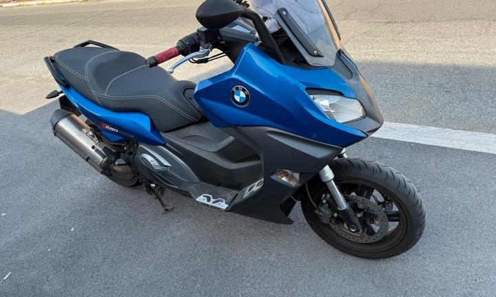 Scooter BMW 650 sport