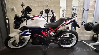 Bmw g310r