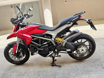 Ducati Hyperstrada 939 Rossa
