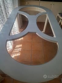 Tavolo in cristallo bianco