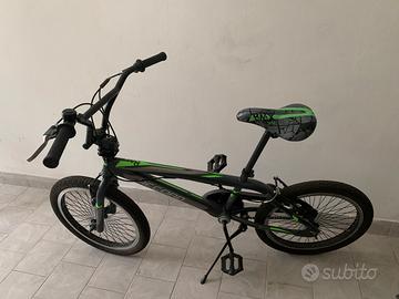 bicicletta BMX