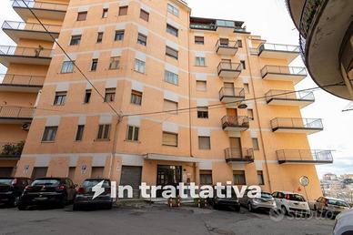 Appartamento di 145 m² con 5 locali a Catanzaro