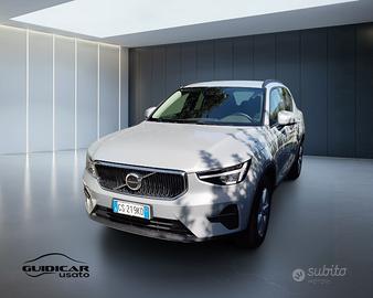 VOLVO XC40 2023 - XC40 1.5 t2 Essential auto