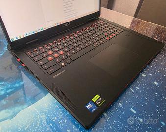 MSI Raider 18 HX AI Ultra 9 285HX RTX 5090 4TB