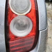 NISSAN MICRA 2004 - STOP POSTERIORE DESTRO