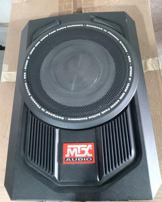 subwoofer amplificato per auto