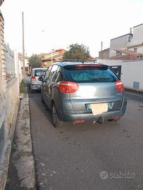 Citroen C4 picasso 1.6 hdi con gancio traino 