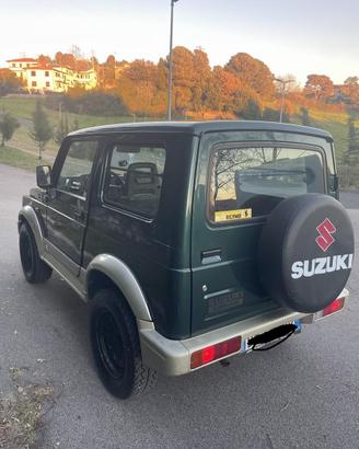 Suzuki Samurai
