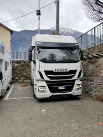 Trattore stradale volendo con azienda