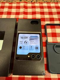 Samsung Z Flip5 5G 6.7” Mint 8GB/512GB con scatola