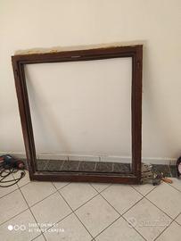 finestra due ante legno di okume' 