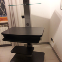 Scrivania porta pc design arch. massimiliano mari