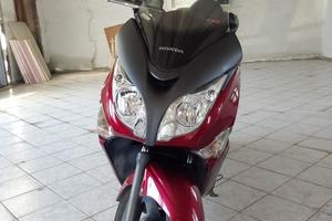 Honda Silver Wing - T400