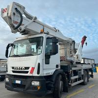 Iveco 180E28 autogru piattaforma Aerea 32 metri