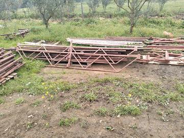 Accessori per ponteggio goffi