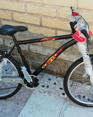 Bici MTB 26" nuova