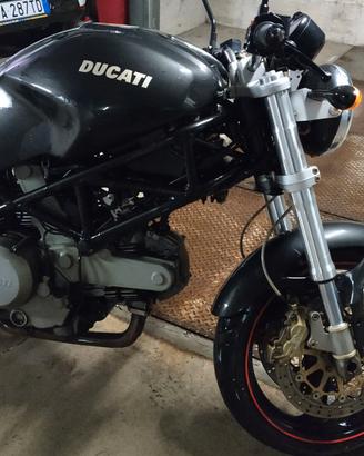 DUCATI MONSTER dark 620 ie