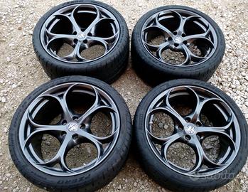 Cerchi e gomme nuove 19 originali alfa romeo