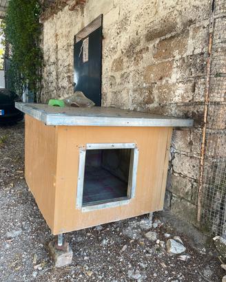 Cuccia personalizzata in pannelli coibentati