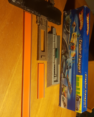 Pista Hot Wheels "Crashin' Transport"
