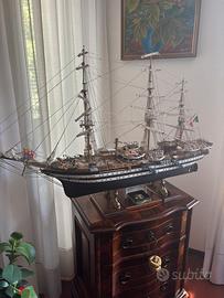 Modello statistico amerigo vespucci in legno
