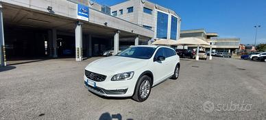 Volvo V60 Cross Country V60 Cross Country D3 Geart