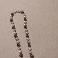 Collana di perle due colori 